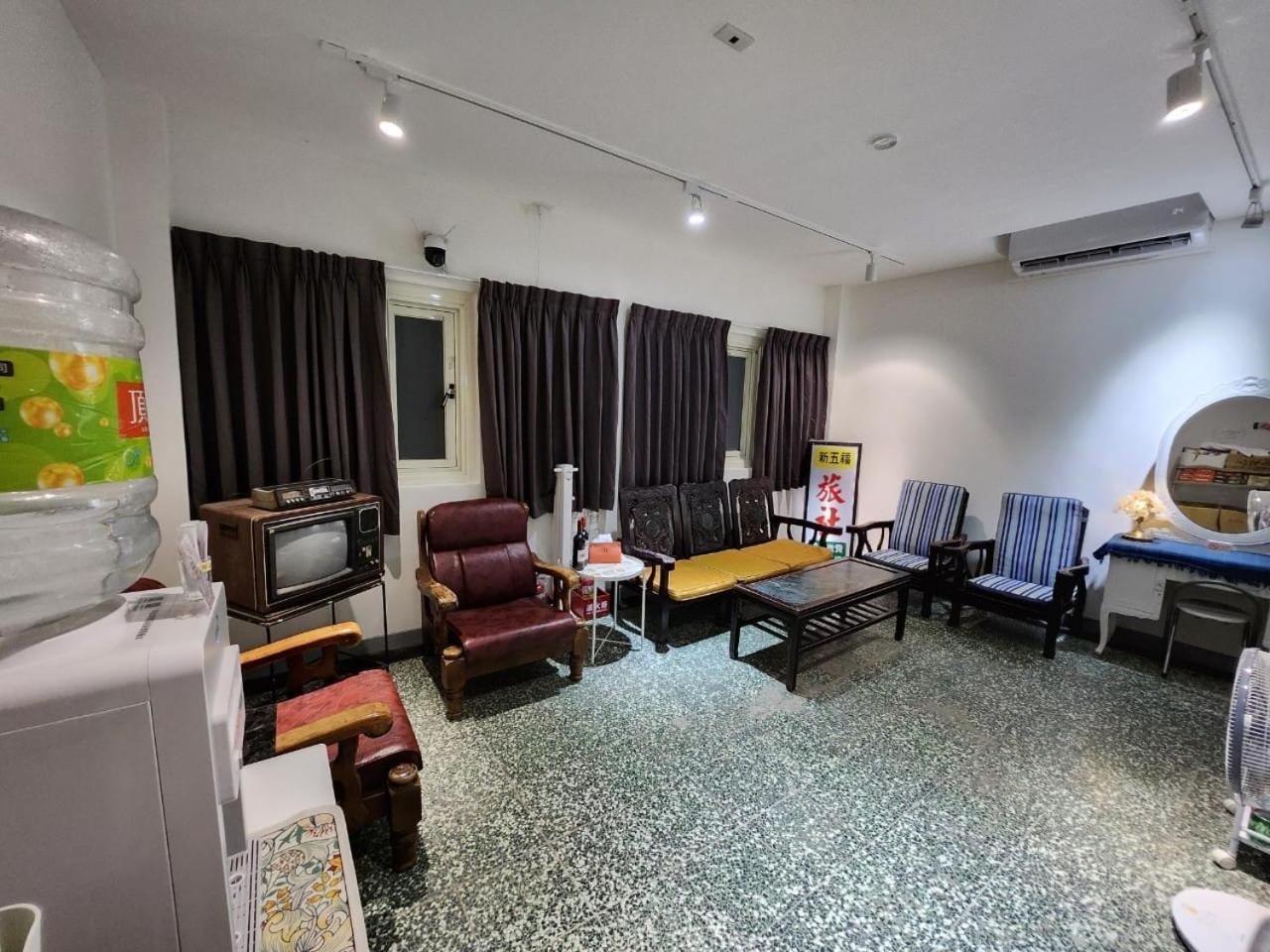 Swf淡水新五福旅館 Sinwufu Hotel Ngoại thất bức ảnh
